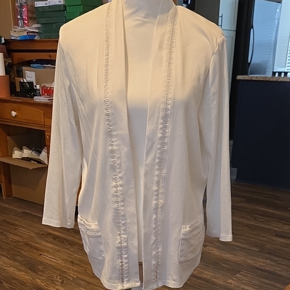 Rafaella White Blazer with 3/4 Sleeves